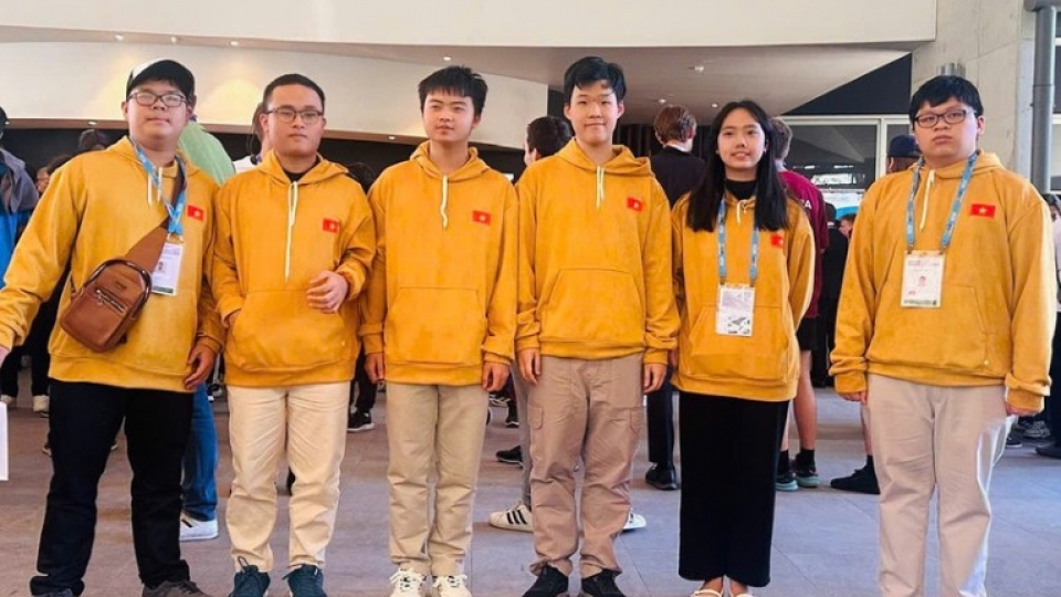 Strong medal finish puts Vietnam 9th at International Mathematical Olympiad